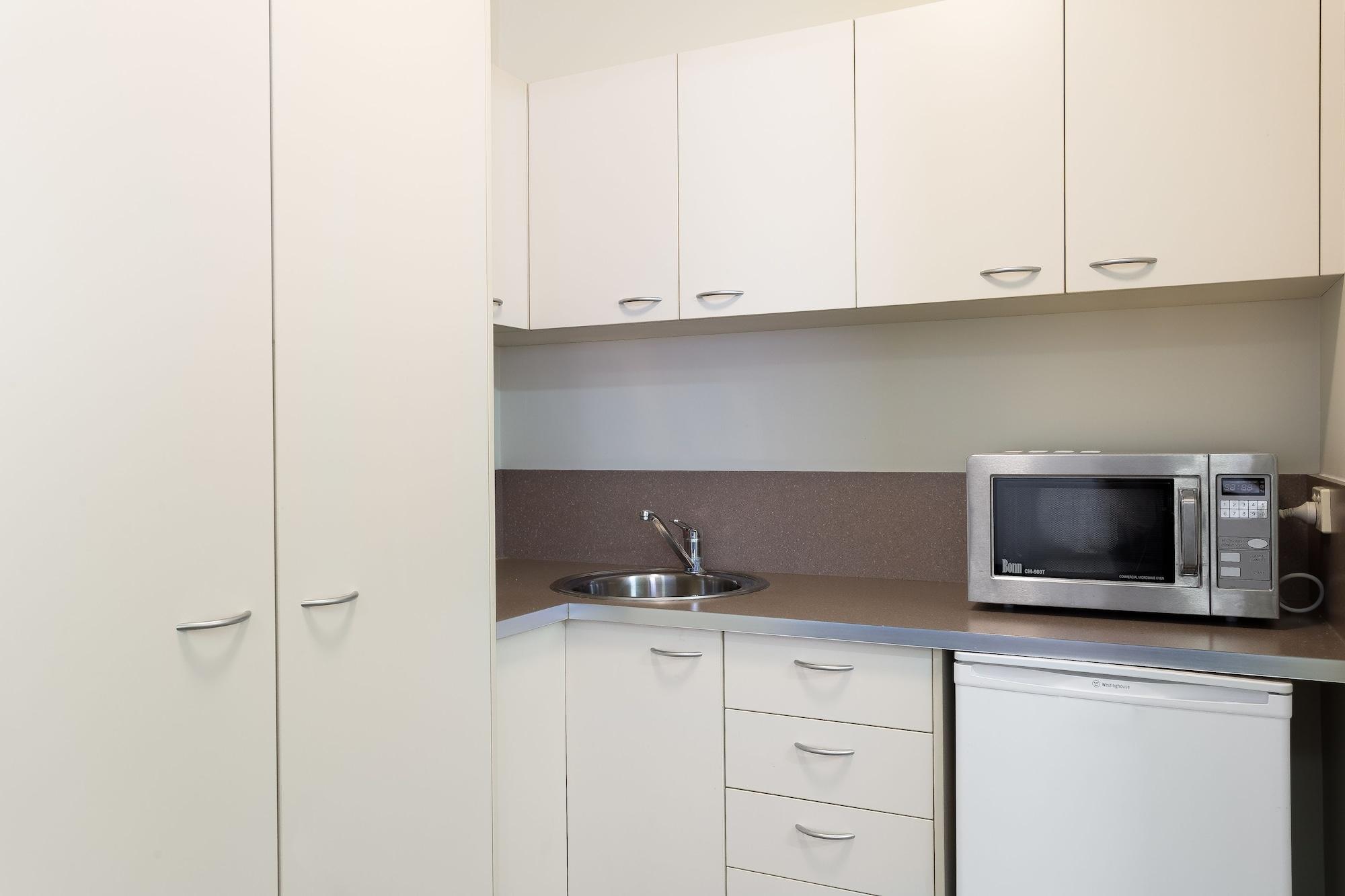 Redcliffe Motor Inn Екстер'єр фото