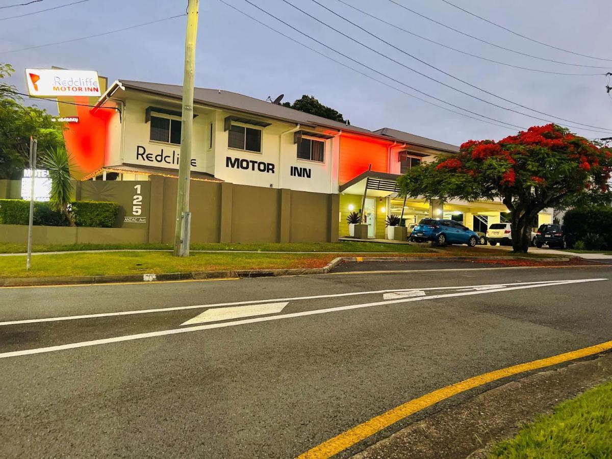 Redcliffe Motor Inn Екстер'єр фото